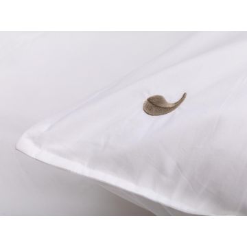 Bentota percale duvet cover set (white with beige leaves) - Four Leaves